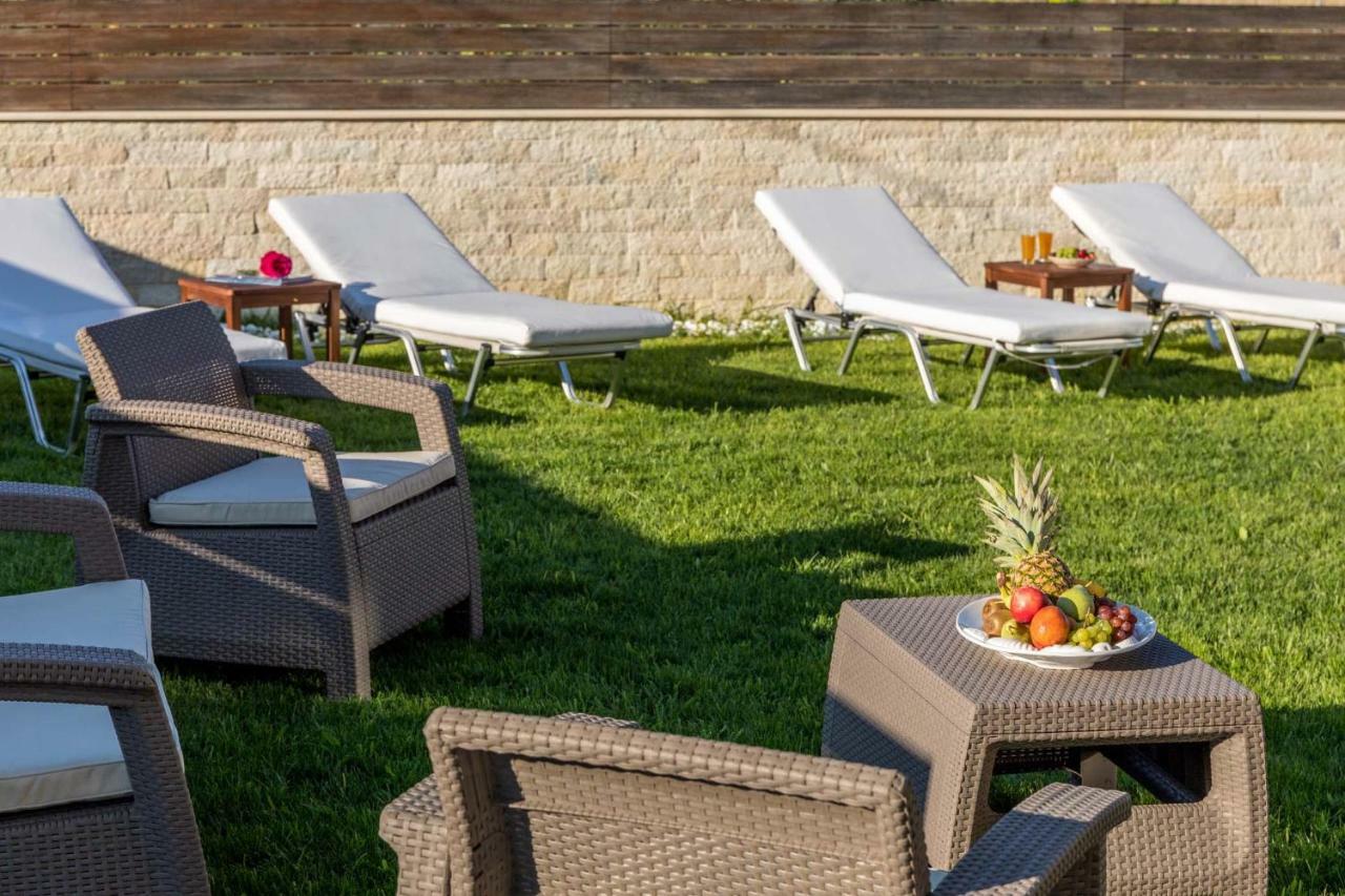 Villa Nissos Linia ภายนอก รูปภาพ