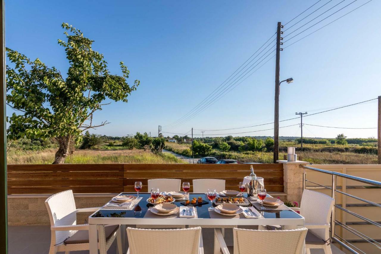 Villa Nissos Linia ภายนอก รูปภาพ