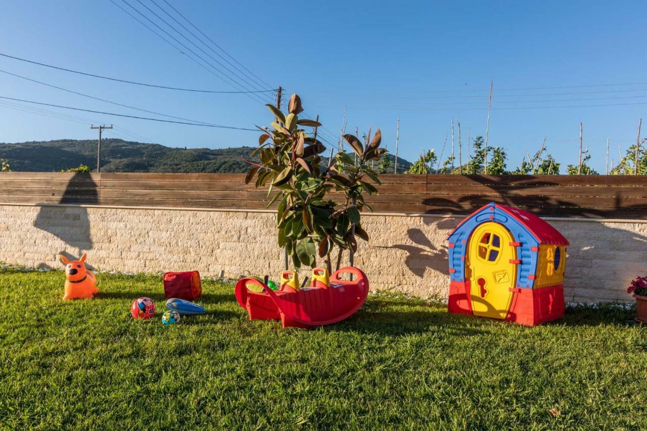 Villa Nissos Linia ภายนอก รูปภาพ